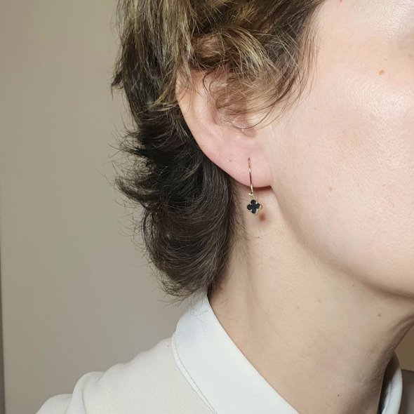 Σκουλαρίκια κρεμαστά με λουλούδι από μαύρο Όνυχα - 2