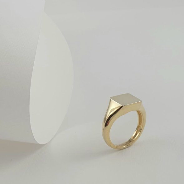 Δαχτυλίδι σεβαλιέ τετράγωνο γυαλιστερό - ΚΙΤΡΙΝΟ, ΑΣΗΜΙ