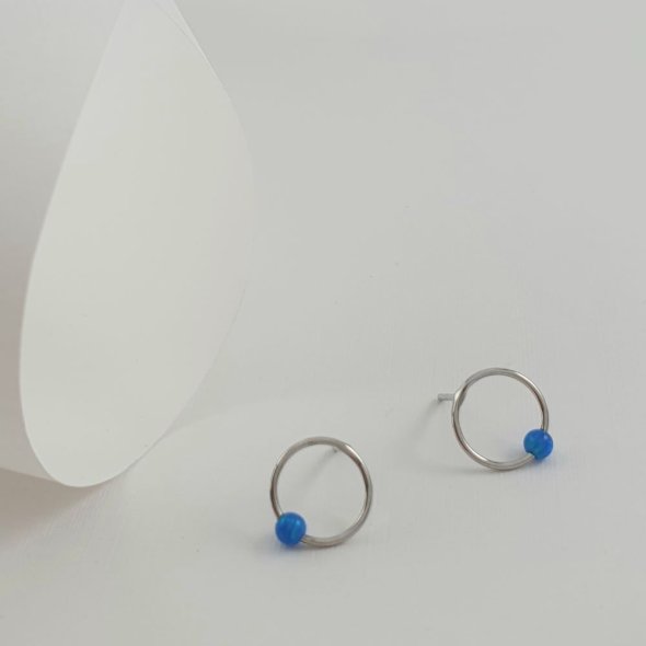 Σκουλαρίκια κρίκοι κολλητοί με Οπάλιο - ΛΕΥΚΟ, ΑΣΗΜΙ