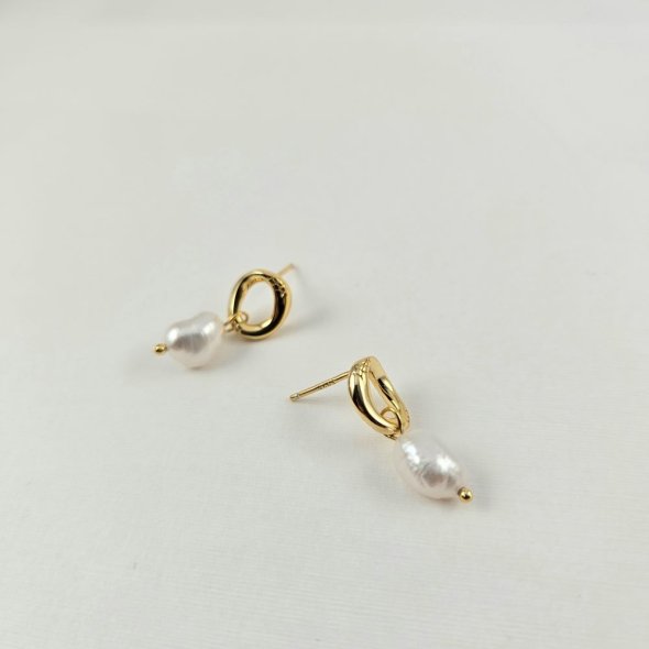 Σκουλαρίκια κρίκοι με κρεμαστό Μαργαριτάρι - ΚΙΤΡΙΝΟ, ΑΣΗΜΙ, ΜΑΡΓΑΡΙΤΑΡΙ, WHITE - 1