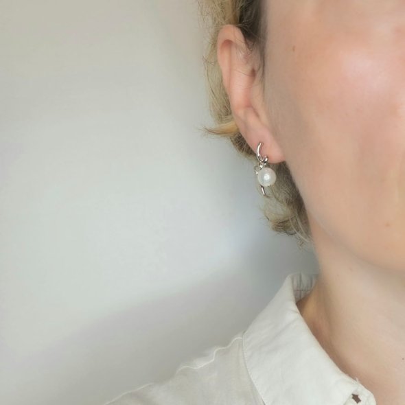 Σκουλαρίκια κρεμαστά με Φιόγκο & Μαργαριτάρι - ΛΕΥΚΟ, ΑΣΗΜΙ, ΜΑΡΓΑΡΙΤΑΡΙ, WHITE - 2