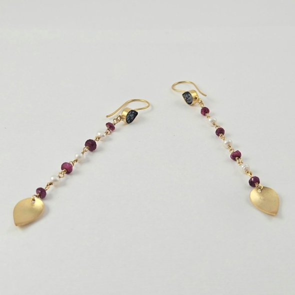 Σκουλαρίκια κρεμαστά με μαύρο Διαμάντι, Ρουμπίλιο & Μαργαριτάρια - ΚΙΤΡΙΝΟ, ΑΣΗΜΙ, ΜΑΡΓΑΡΙΤΑΡΙ, WHITE, ΡΟΥΜΠΙΝΙ, RUBY