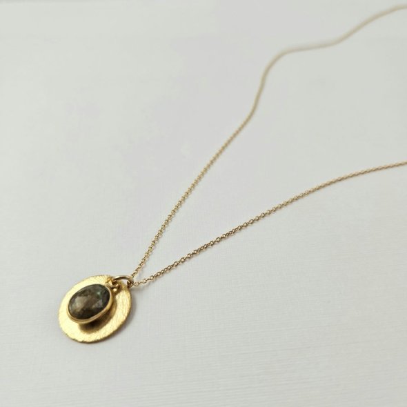 Κολιέ αλυσίδα με μενταγιόν με Λαμπραδορίτη - ΚΙΤΡΙΝΟ, ΑΣΗΜΙ, ΛΑΜΠΡΑΝΤΟΡΙΤΗΣ - 1