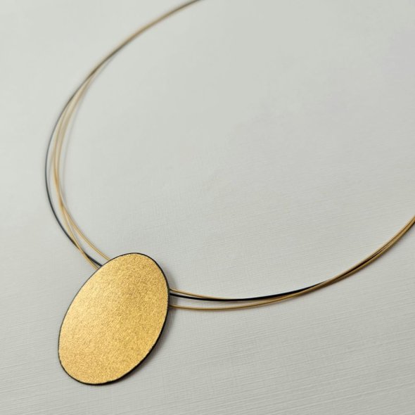 Κολιέ με οβάλ μενταγιόν - ΚΙΤΡΙΝΟ-ΜΑΥΡΟ, ΑΣΗΜΙ