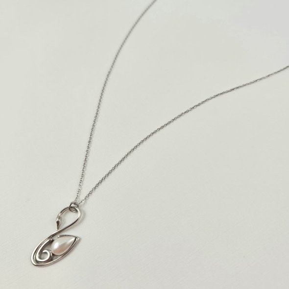 Κολιέ γούρι ασημένιο 2026 με Μαργαριτάρι - ΛΕΥΚΟ, ΑΣΗΜΙ, ΜΑΡΓΑΡΙΤΑΡΙ, WHITE - 1