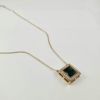 Κολιέ με τετάγωνο μενταγιόν με πράσινο & λευκά Ζιργκον - ΚΙΤΡΙΝΟ, ΑΣΗΜΙ, ΖΙΡΓΚΟΝ, GREEN , ΖΙΡΓΚΟΝ, WHITE